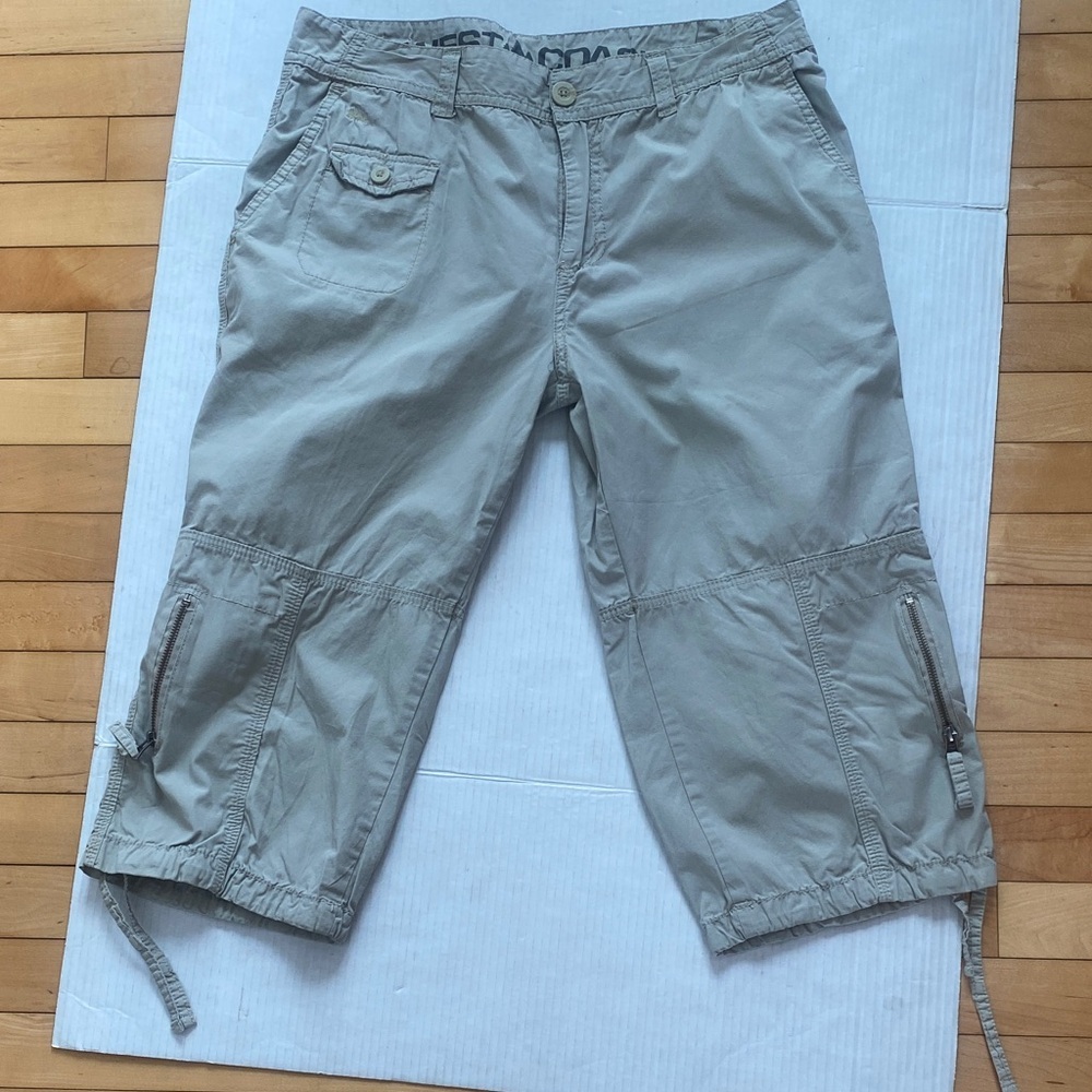 WEST COAST light Khaki Women's Capris - Casual Utility Style pants Size 33